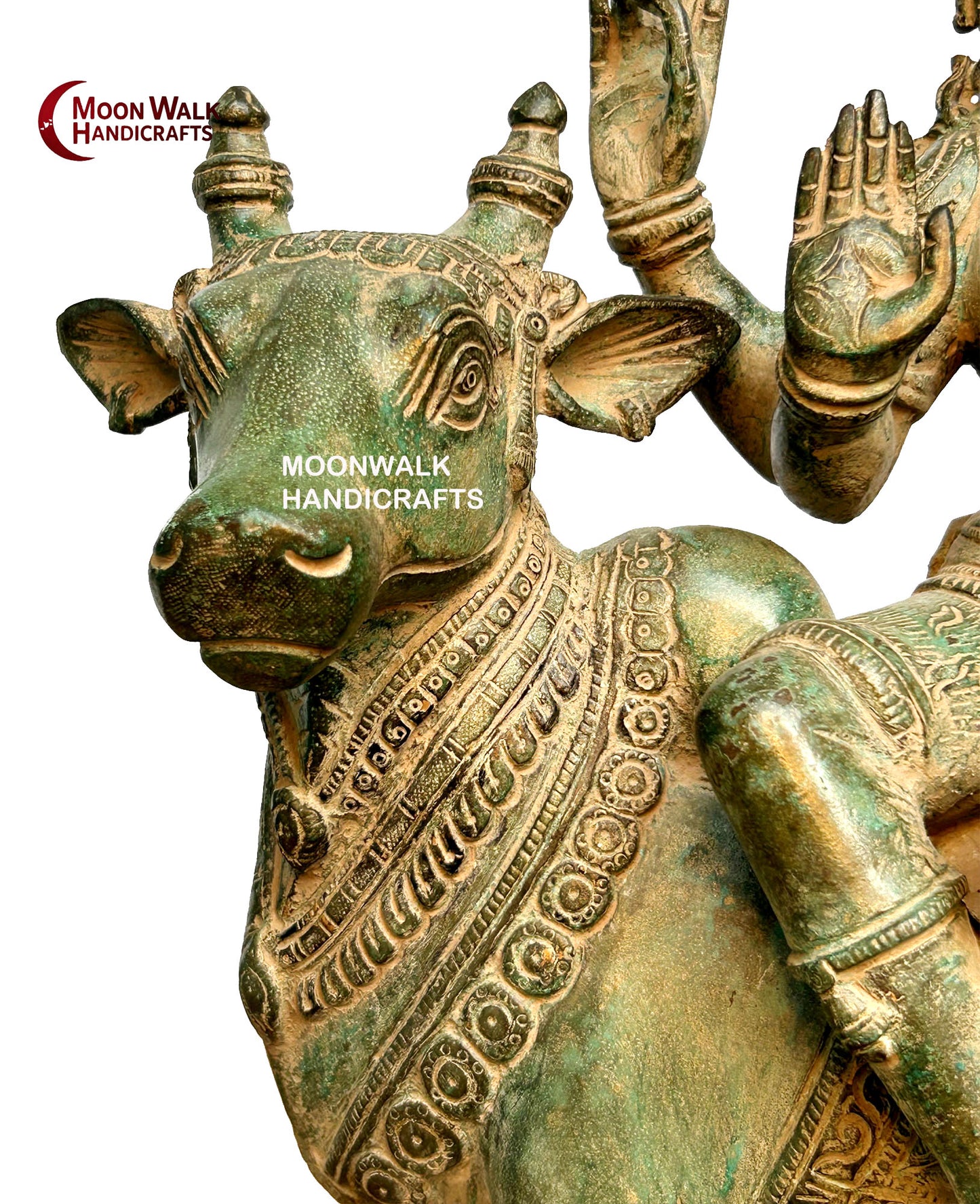 Antike Heilige Vereinigung: Statue von Lord Shiva, Parvati und Nandi