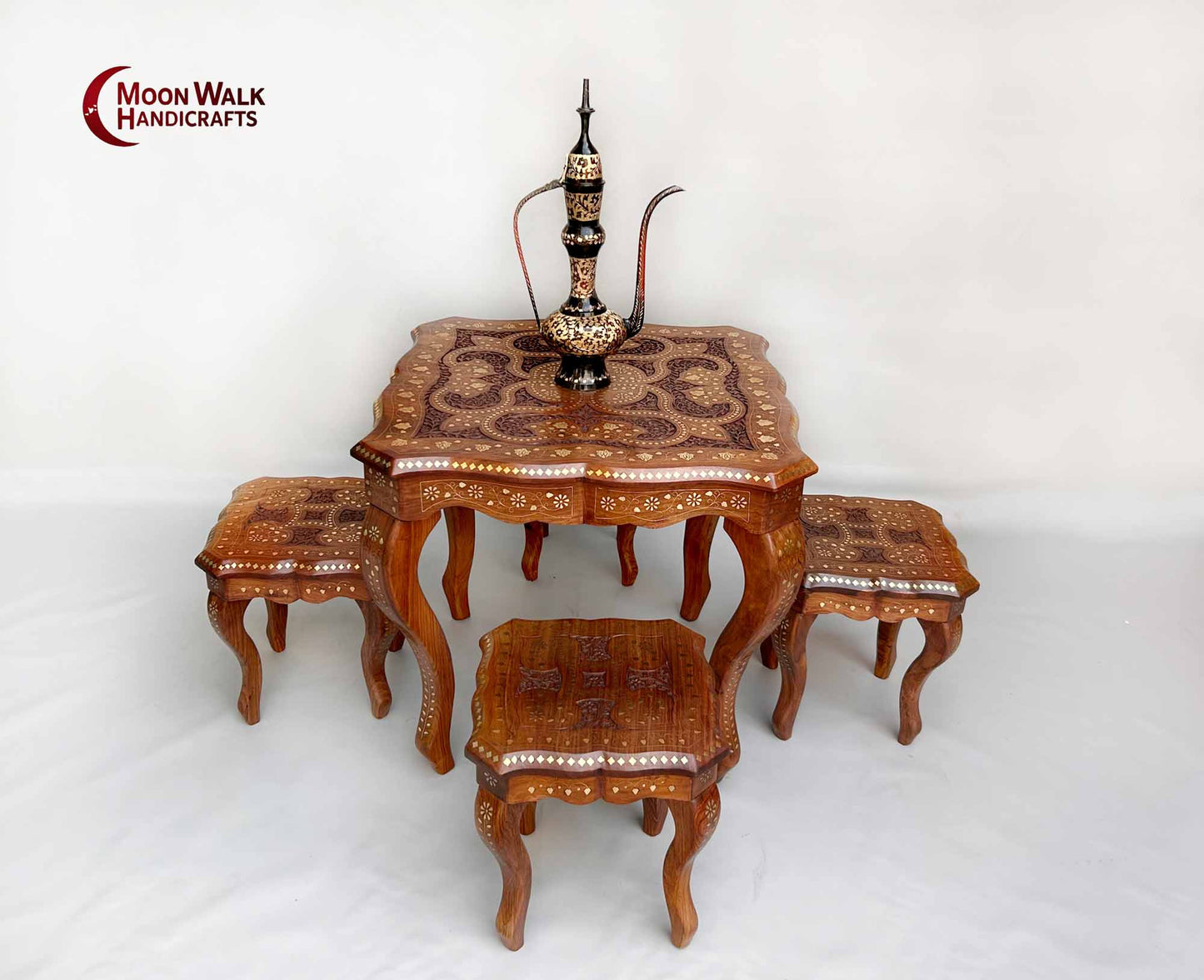 24" Kleines Couchtisch-Set aus Holz mit 4 Hockern, handgefertigte dekorative Einlage, traditioneller indischer Stil, elegantes Wohnzimmer & Wohndekor-Akzent
