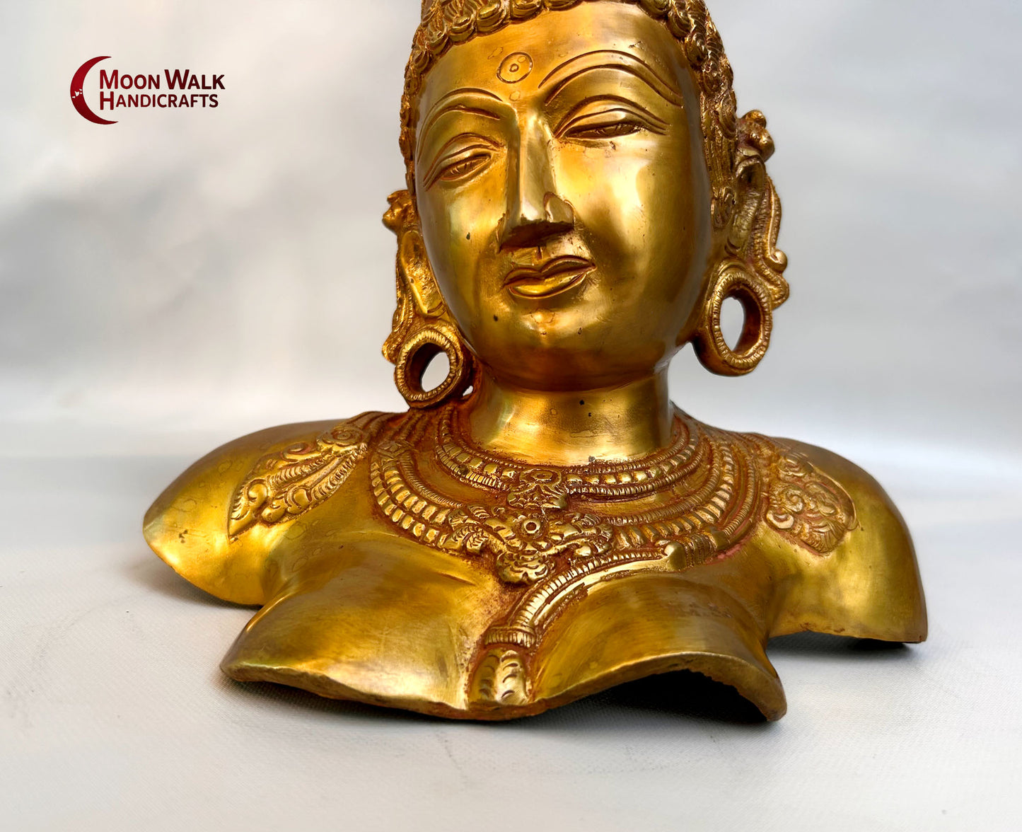 Messingbüste der Göttin Gauri Ma – Indische Skulptur im Chola-Stil, Gesicht von Parwati Maa, Code: ROH166