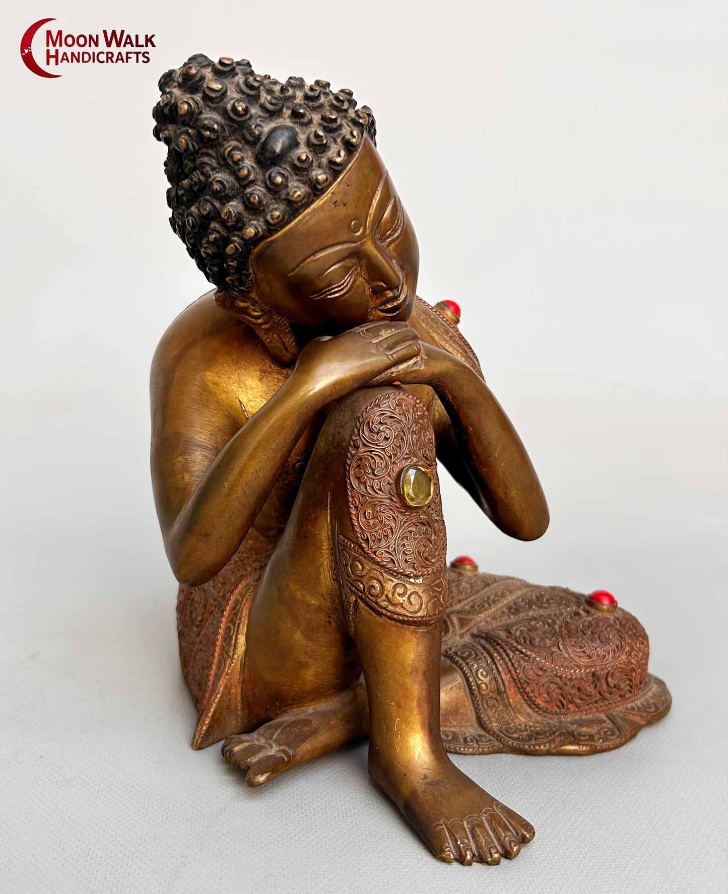 geschnitzter Kupferdraht mit Messing Sitzende Buddha-Statue aus Metall mit Edelsteinen H-20CM B-20CM T-15CM