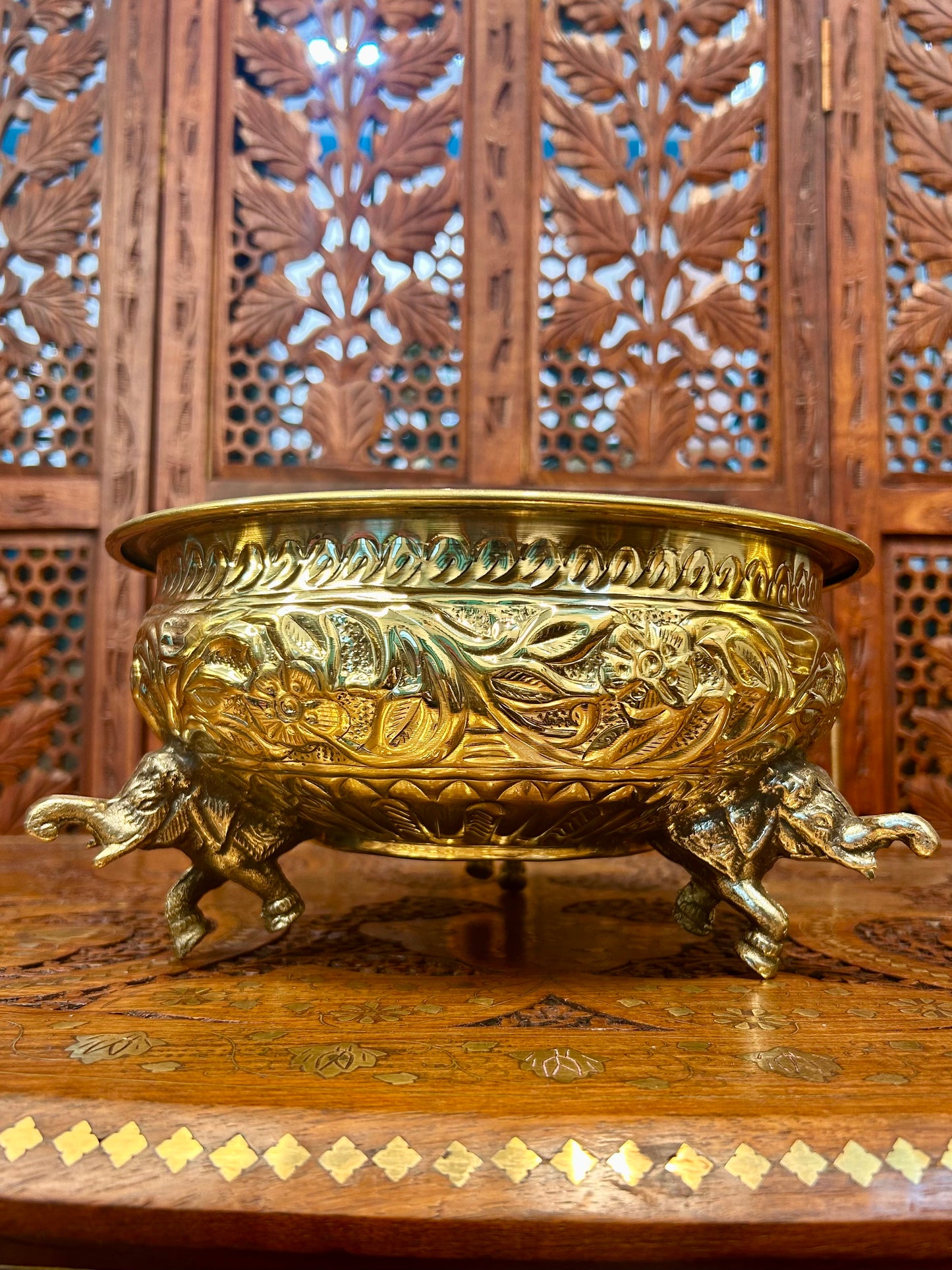 Antique Brass Elephant Urli Bowl | Hand Engraved Floral Uruli | Indian Brass Home Décor | Temple Pooja Bowl | Festive Centerpiece Decoration