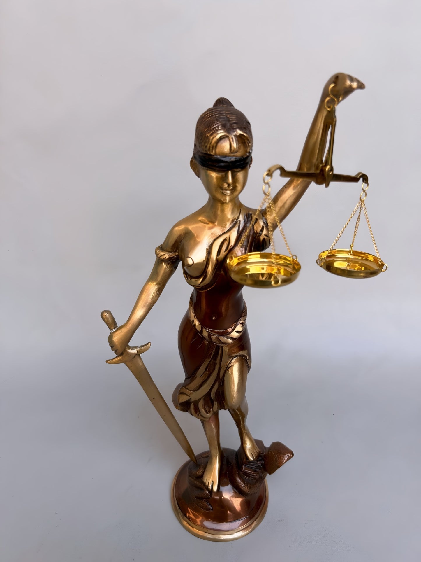 Lady Justice Brass Statue - Blindfolded Justice Figurine with Scales & Sword - 34cm Tall - Symbol of Law & Fairness - Home & Office Decor