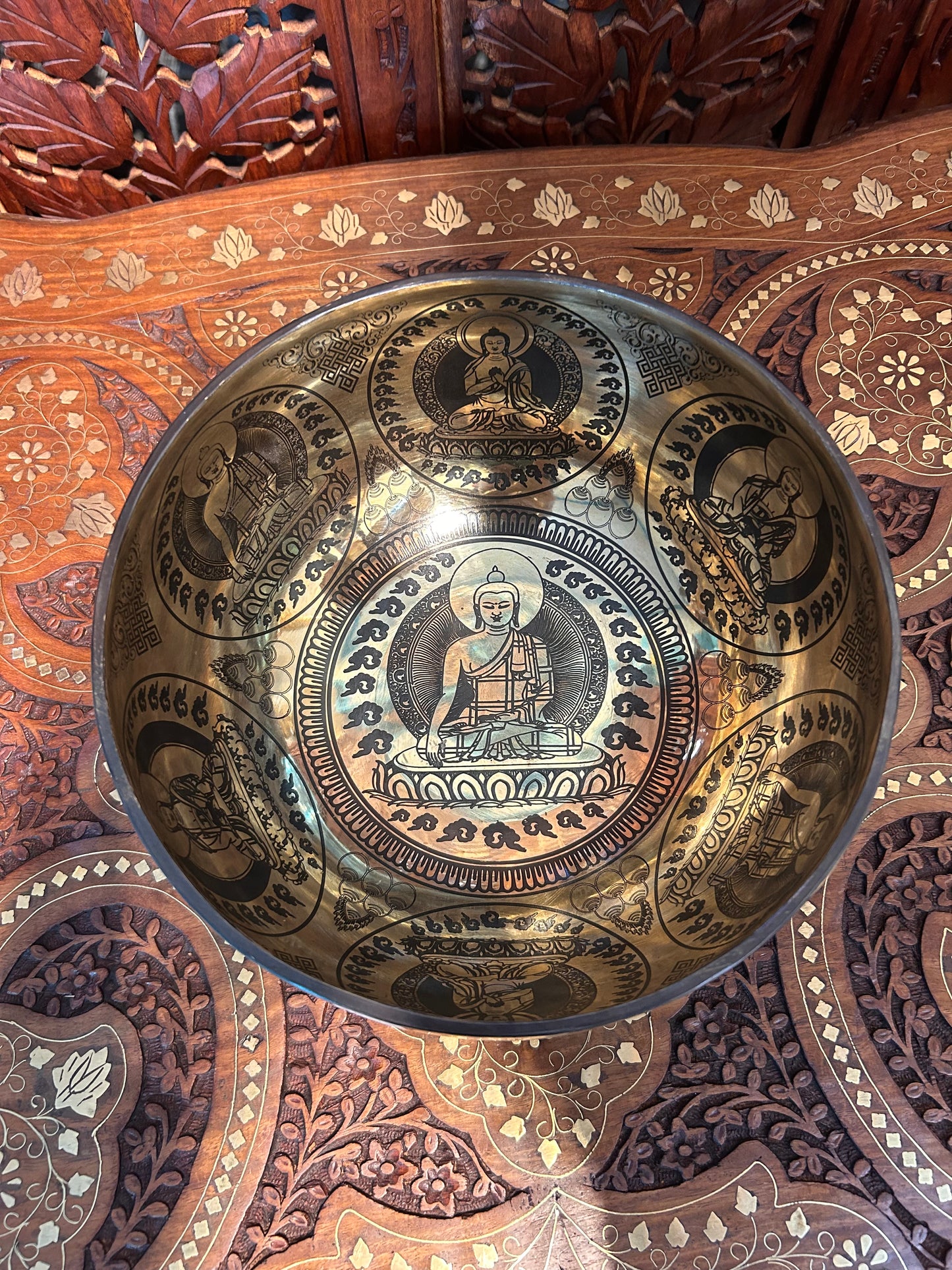 SH10 | weight 1.560kg, Height 11cm x width24 cm Handmade Carving Singing Bowl. Tibetan Sound Bowl Meditation, | Includes Mallet Cushion
