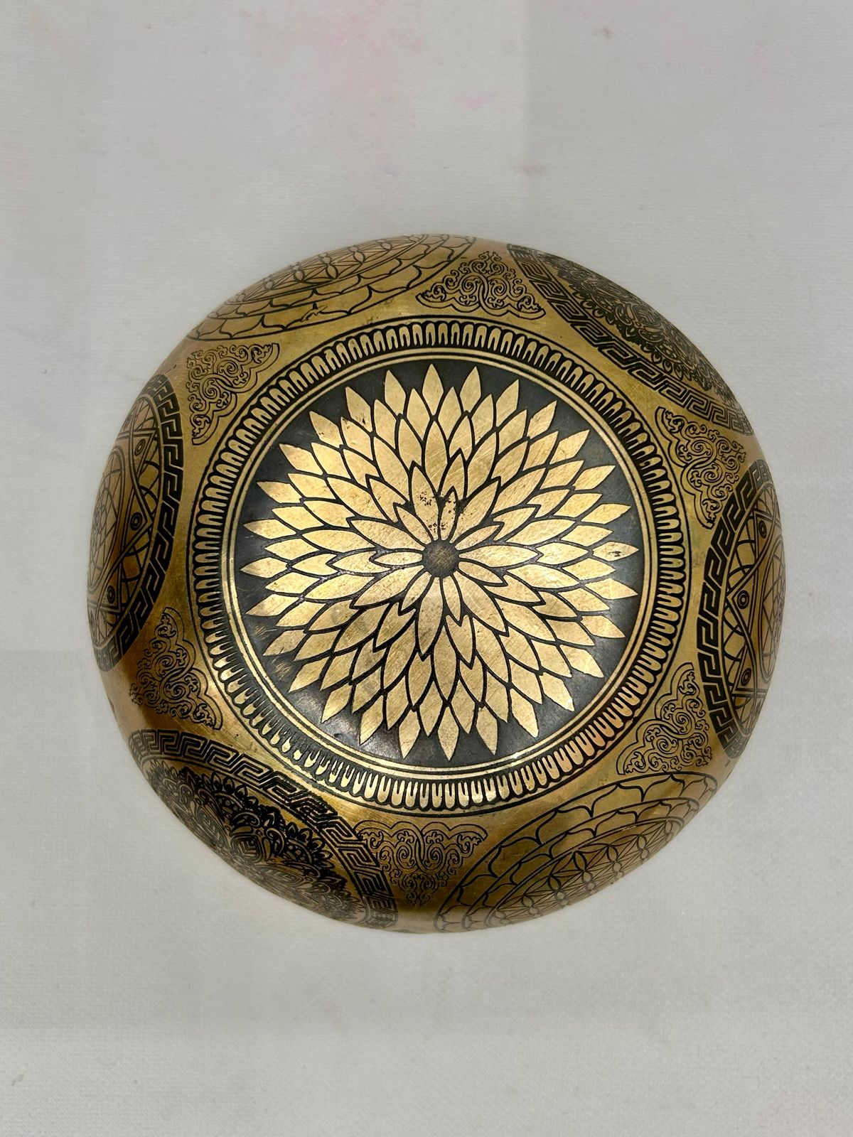 SH23 Handmade Tibetan Singing Bowl - 8cm Tall, 15cm Wide - Asthdhatu Metal - Engraved Meditation Bowl with Mallet & Cushion - 0.650kg