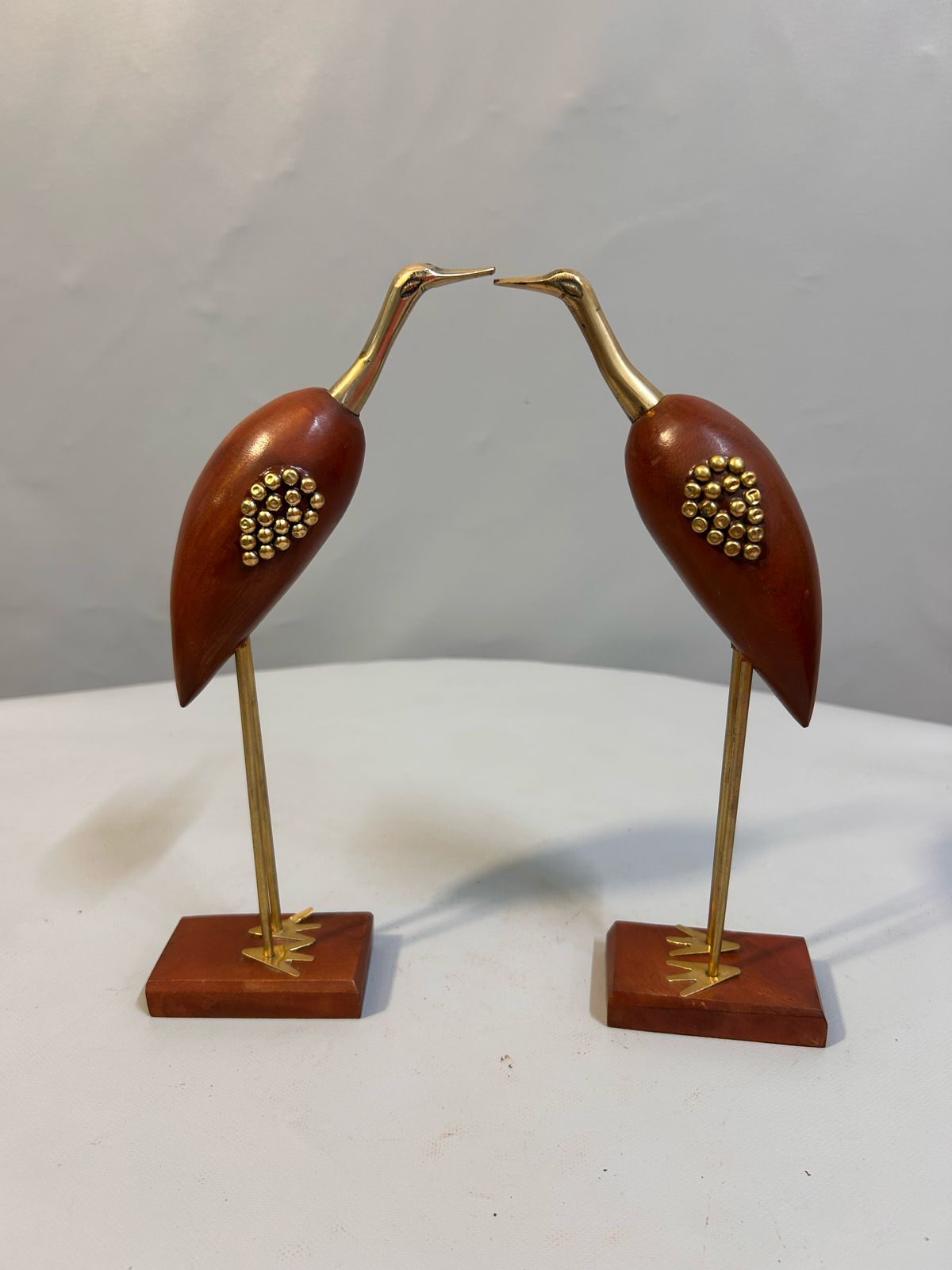 Height 27cm Wooden & Brass Bird Figurine Set – Elegant Love Birds Home Decor – Vintage Crane Statue – Unique Tabletop Sculpture for Gifting