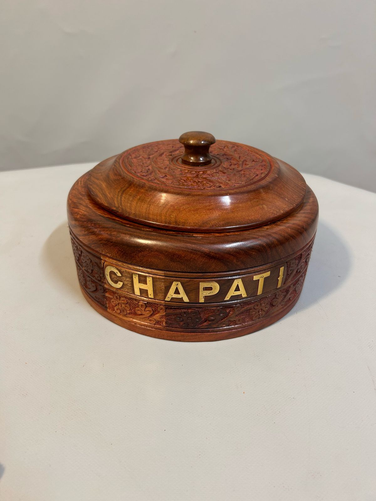 Handmade Wooden Chapati Box with Lid, 14cm x 23cm Roti Storage Container, Engraved Bread Box, Round Kitchen Organizer, Indian Kitchen Gift