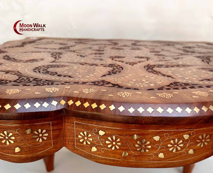 Handgefertigtes Esstisch-Set mit Messingschnitzerei, 1 Tisch und 4 Stühle, Made in India, Möbel von Moonwalk Handicrafts, Palisanderholz, Sheesham